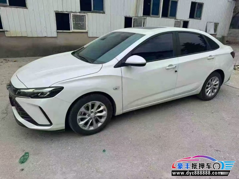 25年雪佛兰科鲁泽轿车抵押车出售