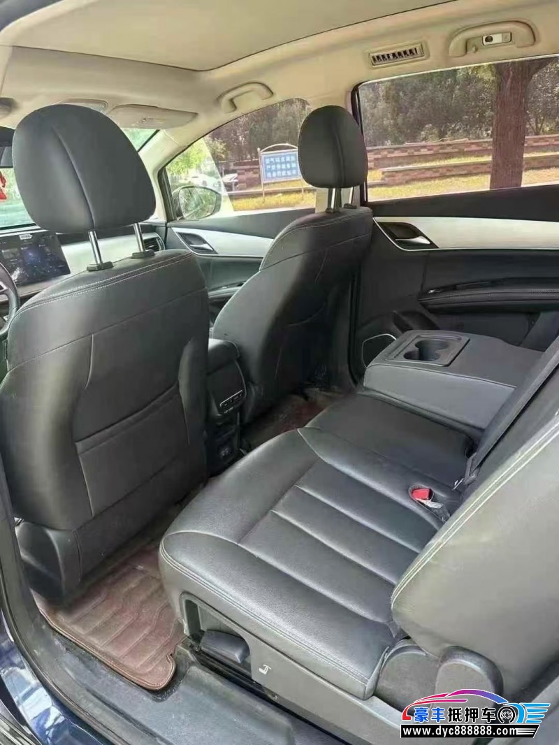 22年比亚迪宋轿车抵押车出售