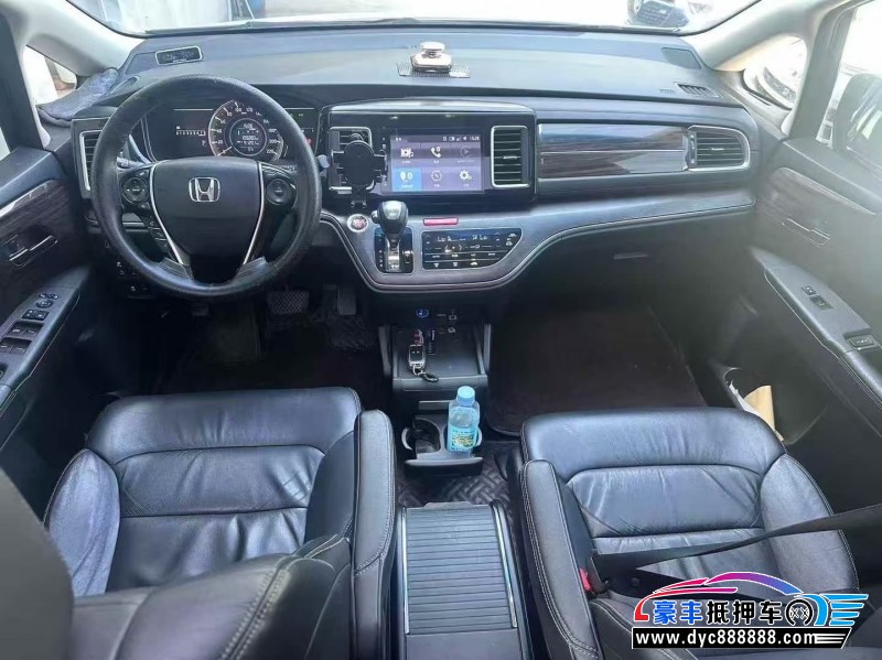 18年本田艾力绅轿车抵押车出售