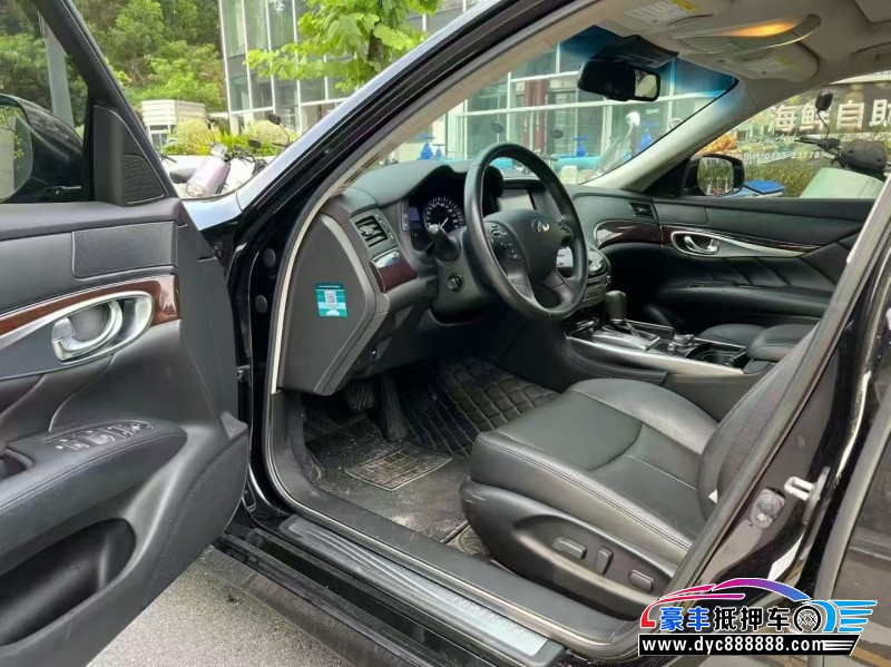 19年英菲尼迪Q70轿车抵押车出售