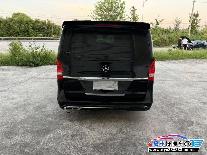 19年奔驰威霆SUV抵押车出售