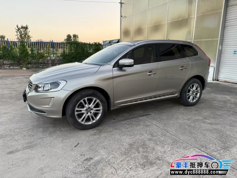 15年沃尔沃XC60轿车抵押车出售
