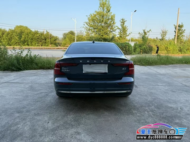 23年沃尔沃S60轿车抵押车出售