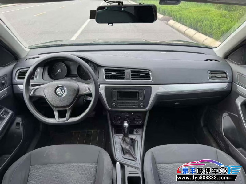 18年大众朗逸轿车抵押车出售