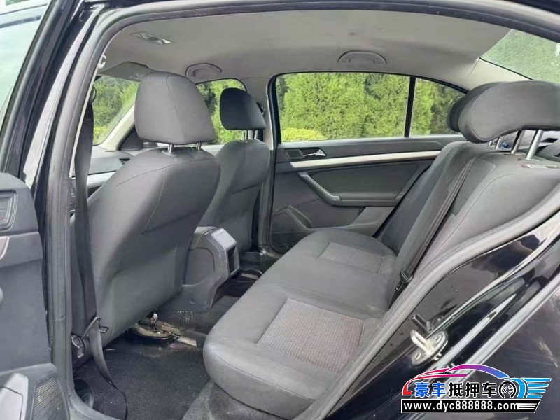 18年大众朗逸轿车抵押车出售