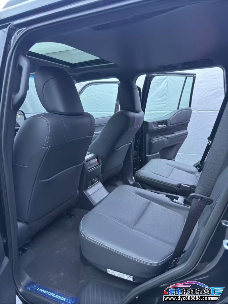 25年丰田普拉多（霸道）轿车抵押车出售