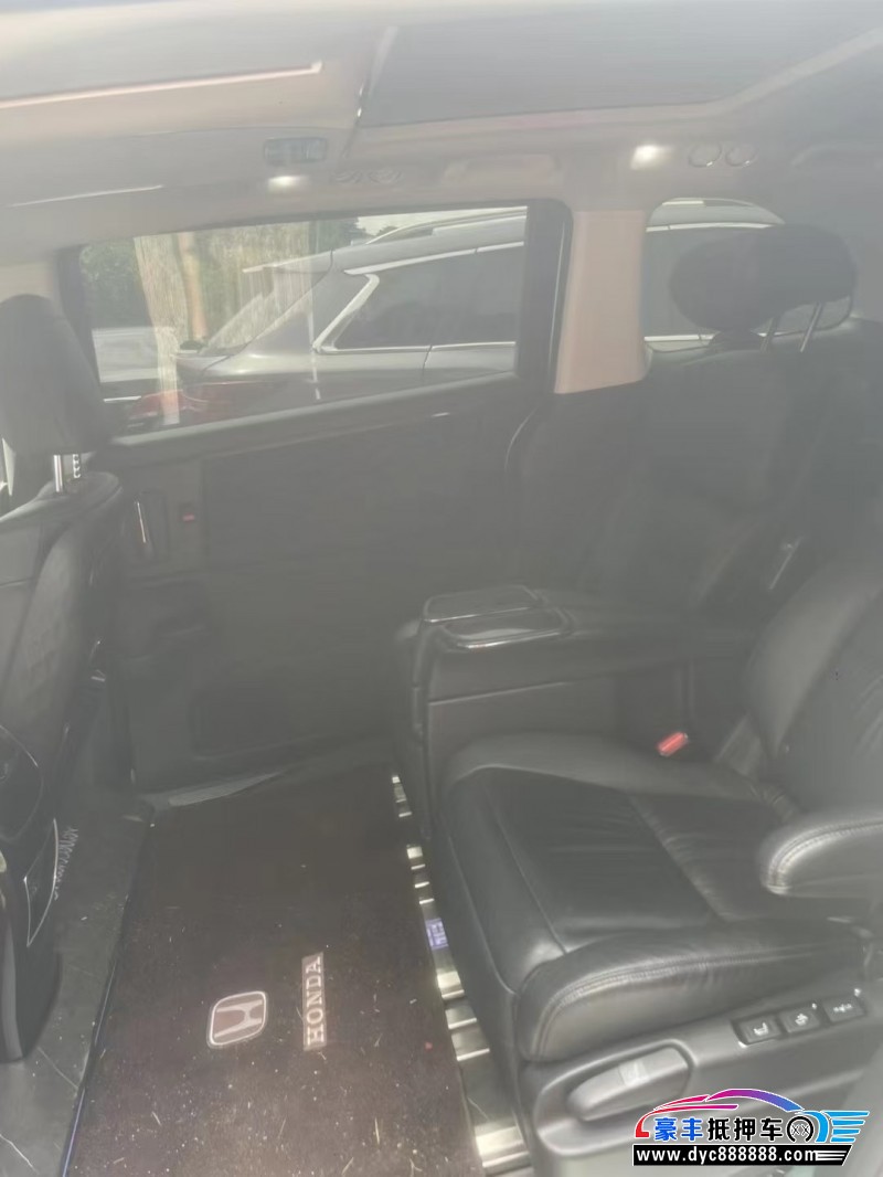 23年本田艾力绅轿车抵押车出售