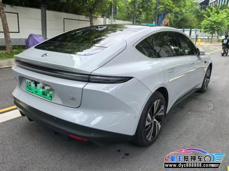 24年蔚来ET5轿车抵押车出售