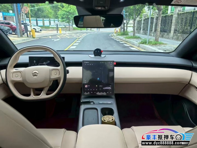 24年蔚来ET5轿车抵押车出售