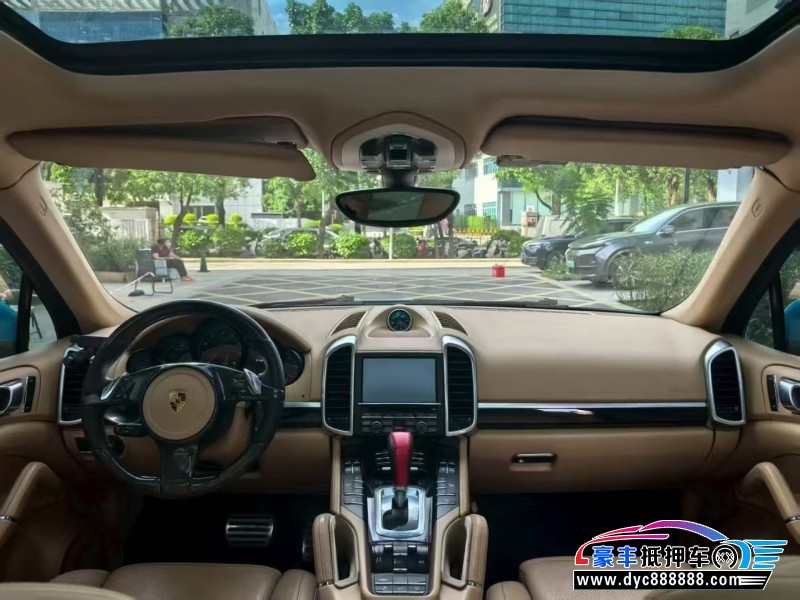 12年保时捷卡宴轿车抵押车出售