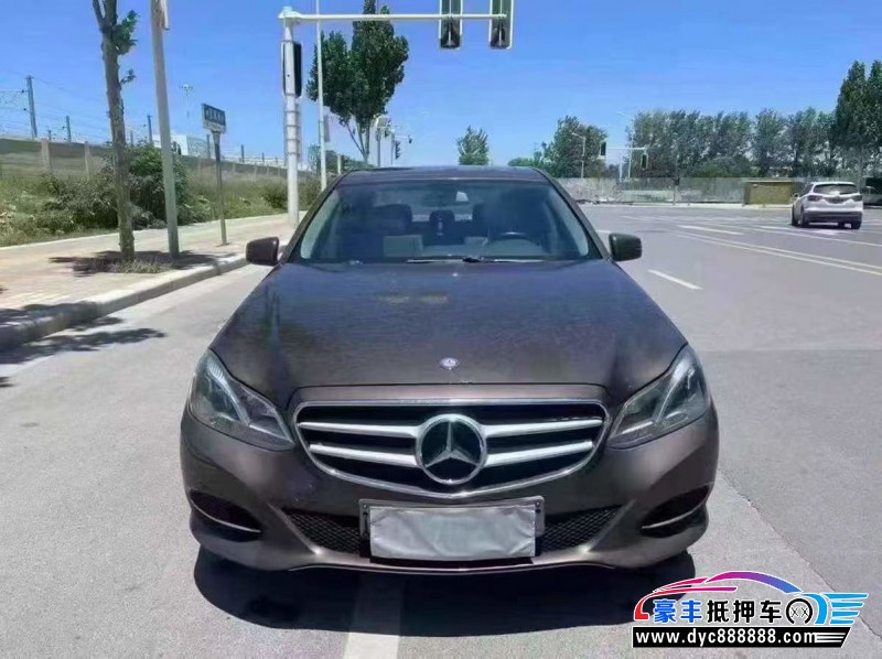 13年奔驰E轿车抵押车出售