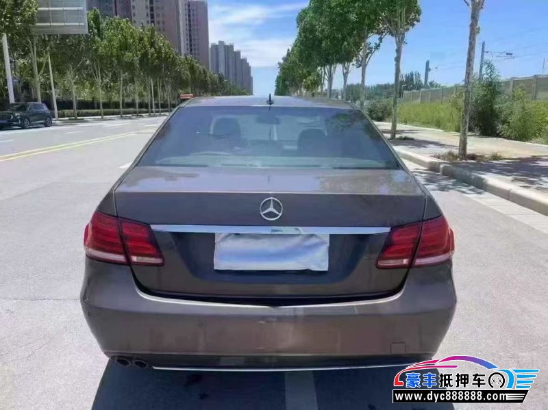 13年奔驰E轿车抵押车出售