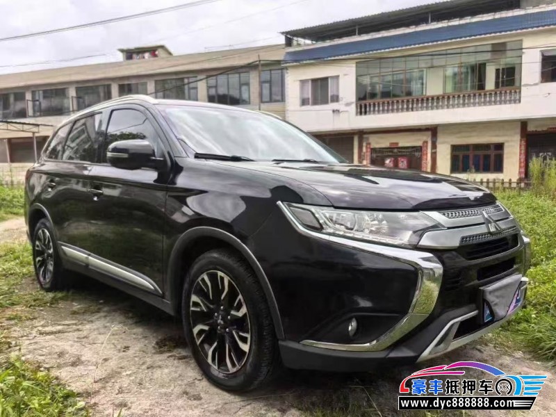 19年三菱欧蓝德轿车抵押车出售