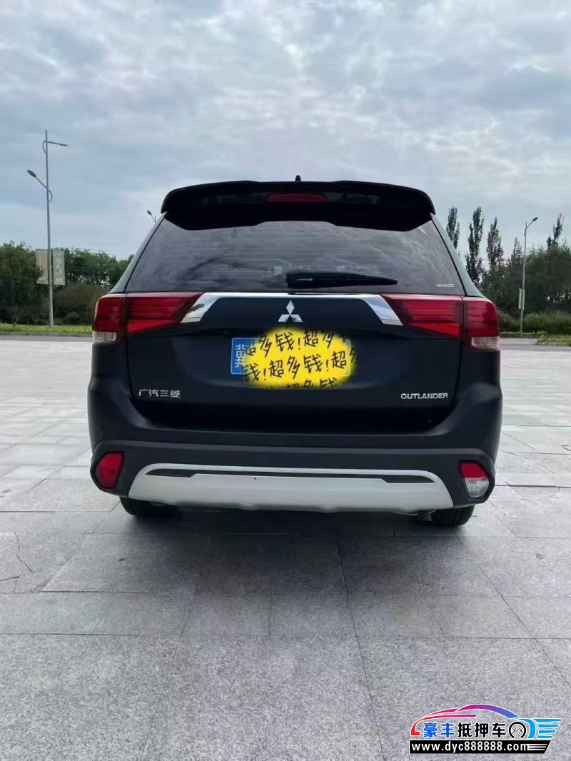 20年三菱欧蓝德轿车抵押车出售