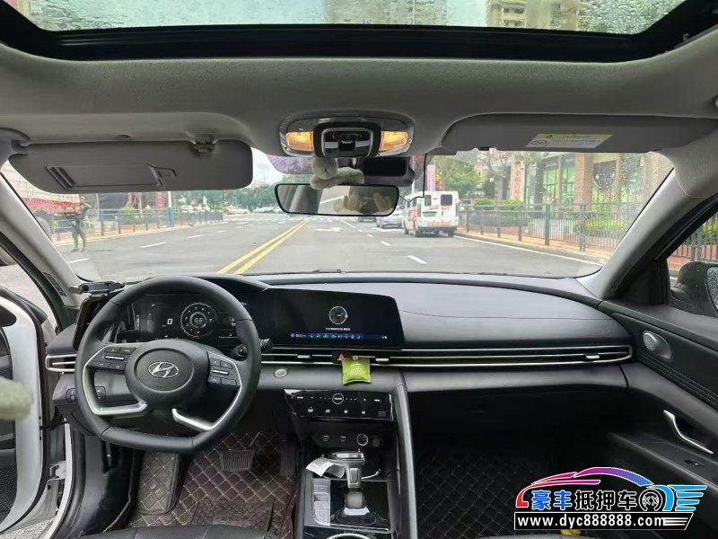 23年现代伊兰特轿车抵押车出售