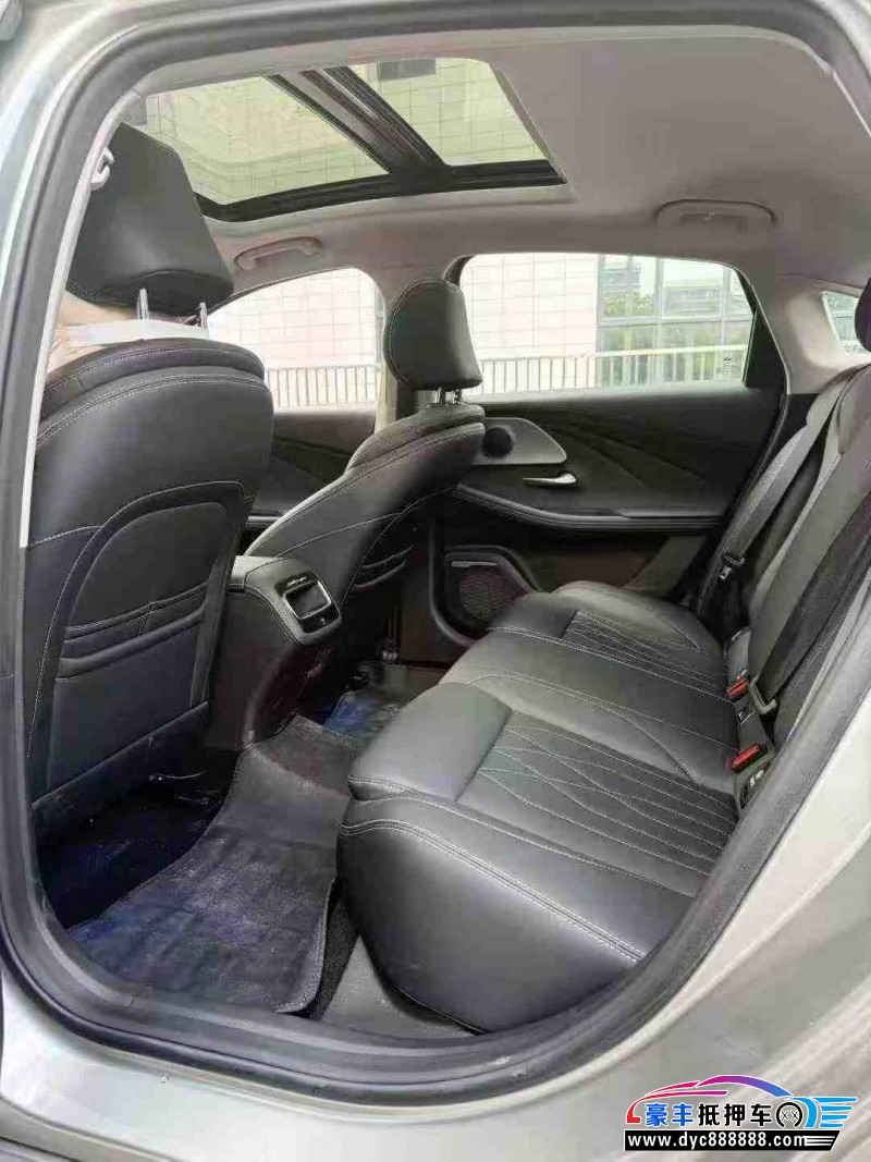 25年奇瑞艾瑞泽轿车抵押车出售