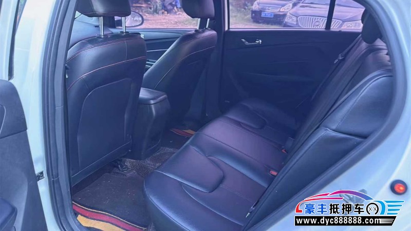 18年奇瑞艾瑞泽轿车抵押车出售