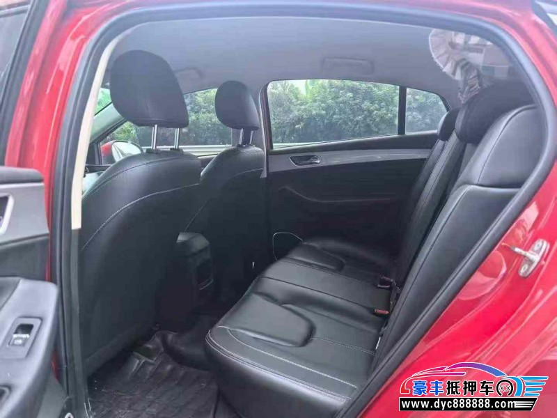 20年奇瑞艾瑞泽5轿车抵押车出售