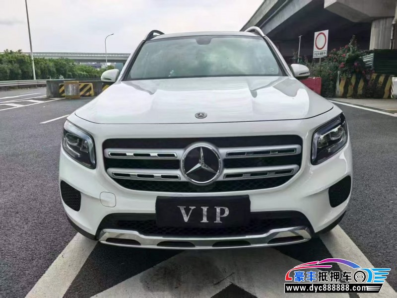 22年奔驰GLB轿车抵押车出售