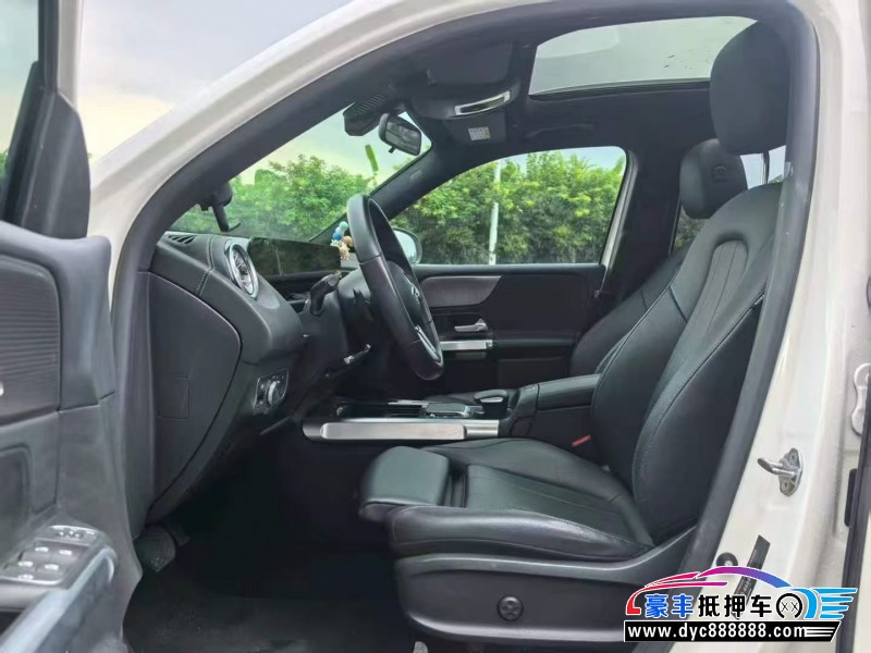 22年奔驰GLB轿车抵押车出售