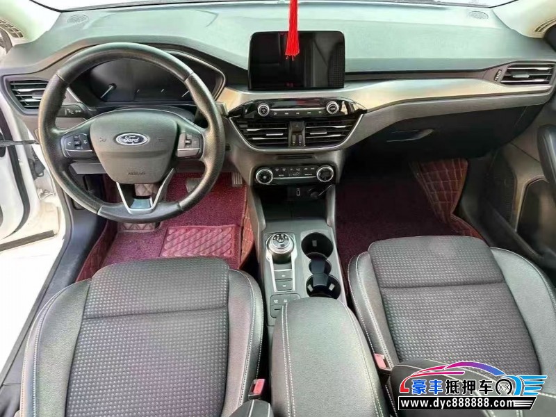 20年福特福克斯轿车抵押车出售