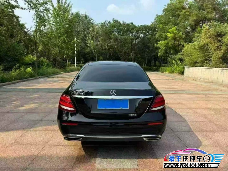 20年奔驰E轿车抵押车出售