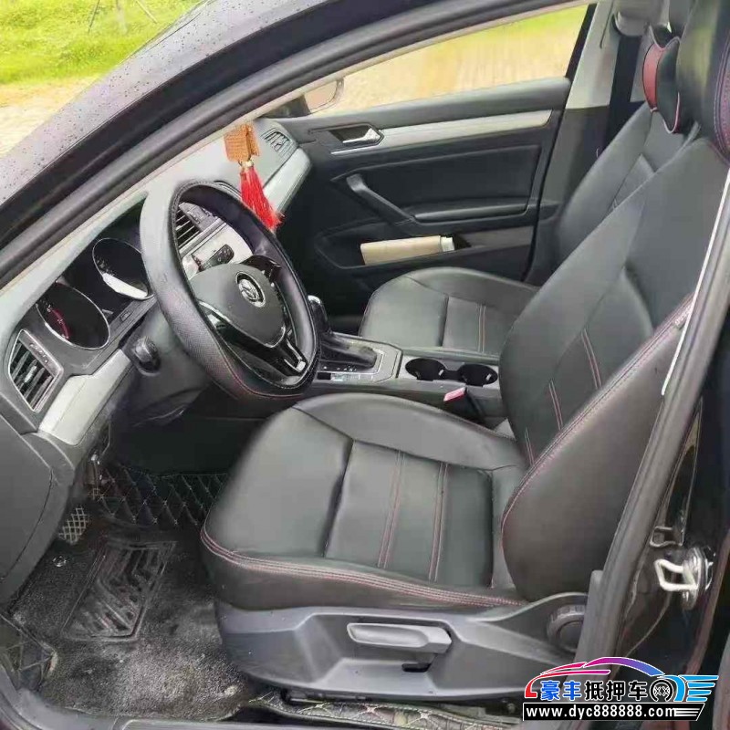 17年大众凌渡轿车抵押车出售