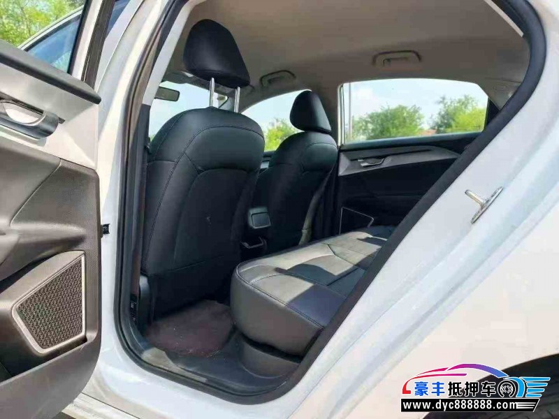 24年吉利几何轿车抵押车出售