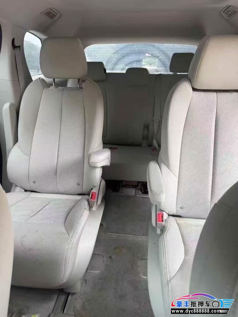 24年别克GL8轿车抵押车出售