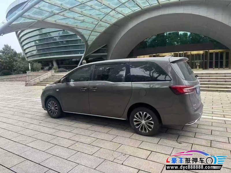 24年别克GL8轿车抵押车出售