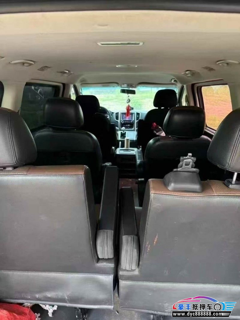 17年东风风行风行CM7轿车抵押车出售