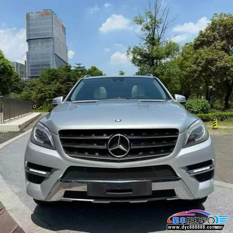 13年奔驰ML轿车抵押车出售