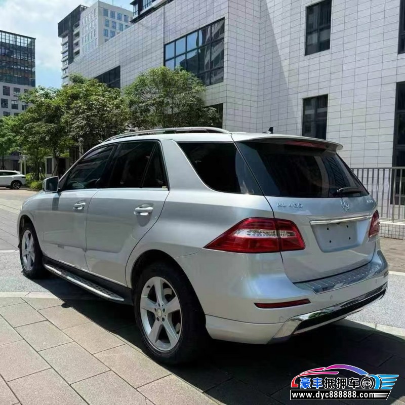 13年奔驰ML轿车抵押车出售