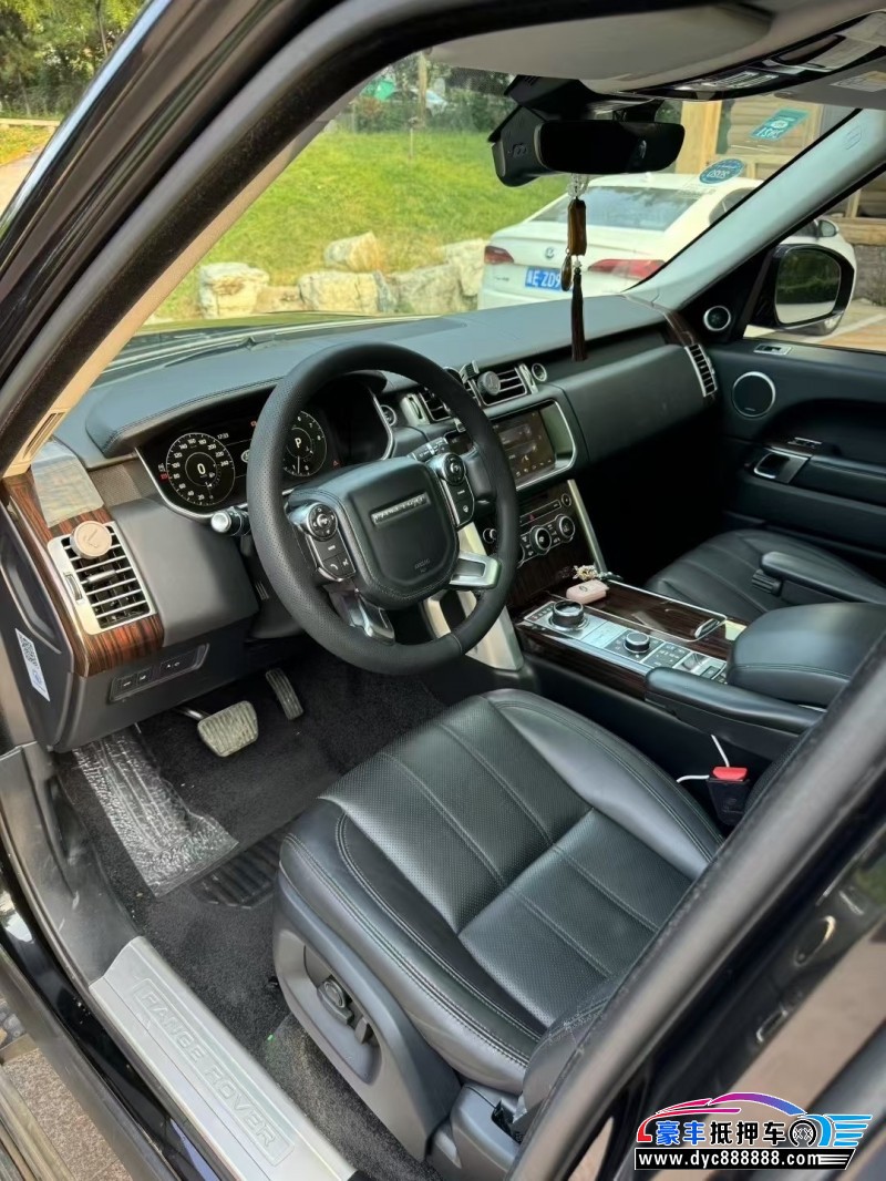 17年路虎揽胜行政轿车抵押车出售