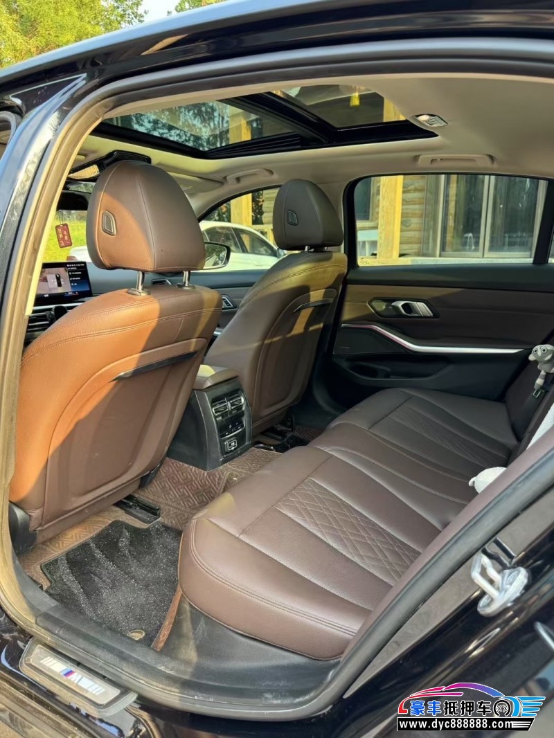 23年宝马3系轿车抵押车出售