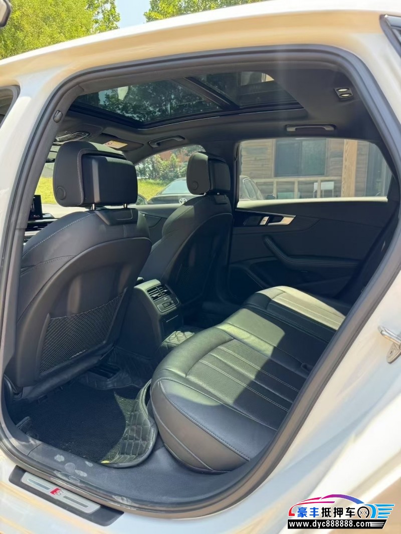 23年奥迪A4L轿车抵押车出售