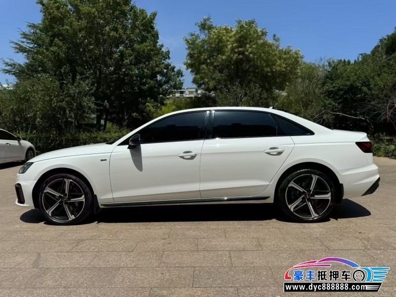 23年奥迪A4L轿车抵押车出售