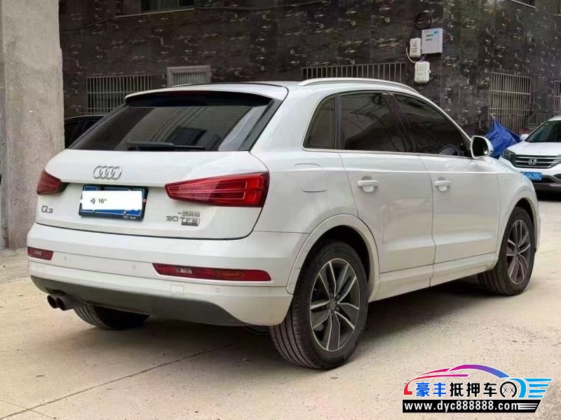 18年奥迪Q3轿车抵押车出售