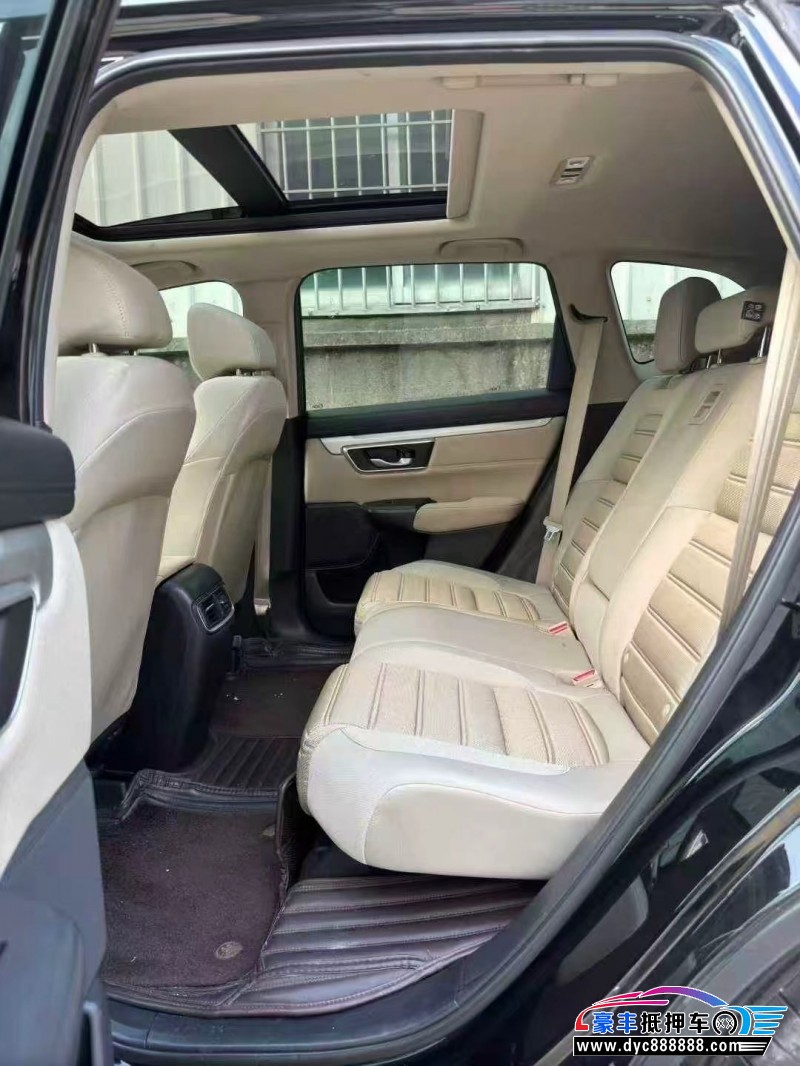 19年本田CR-V轿车抵押车出售