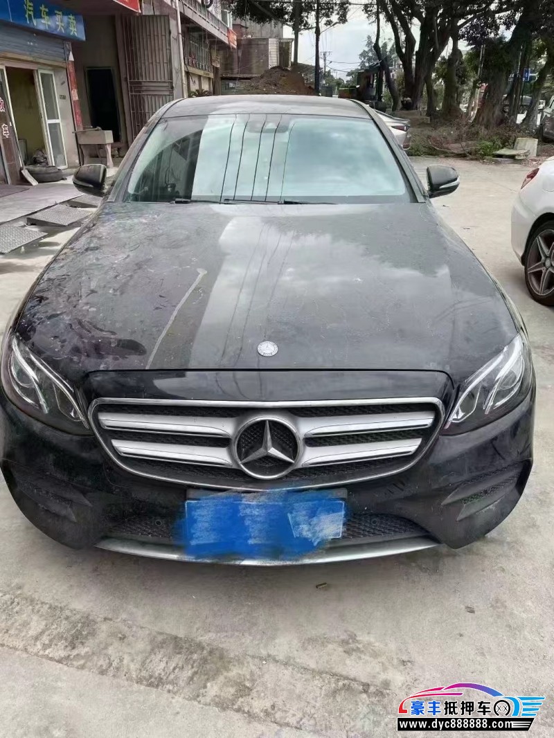 17年奔驰E轿车抵押车出售