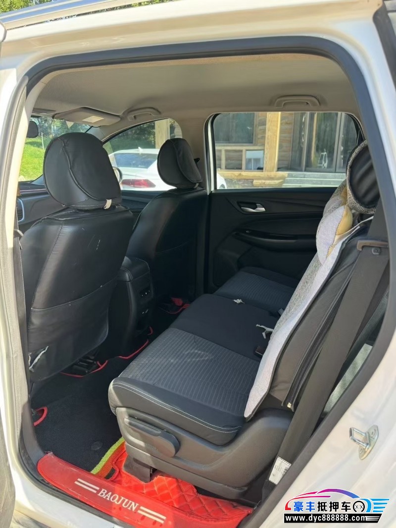 22年宝骏730轿车抵押车出售