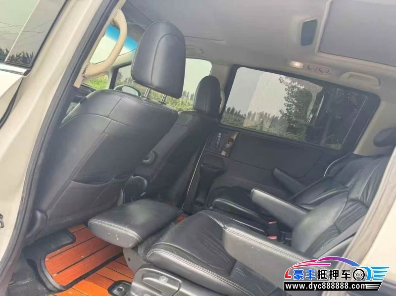 16年本田艾力绅轿车抵押车出售