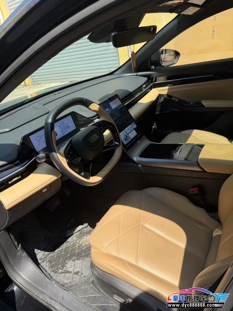 24年吉利银河L6轿车抵押车出售