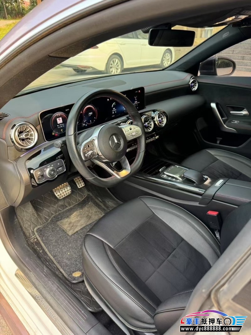 20年奔驰CLA轿车抵押车出售