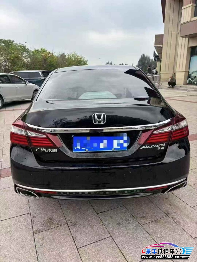 17年本田雅阁轿车抵押车出售