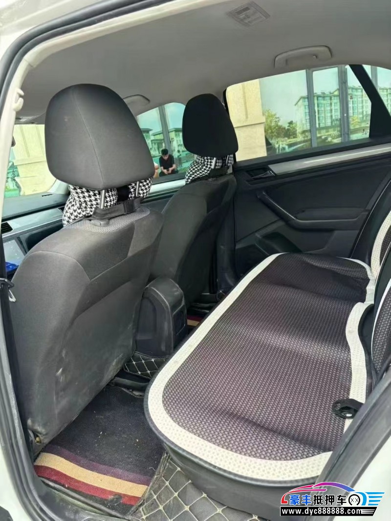 20年大众宝来轿车抵押车出售