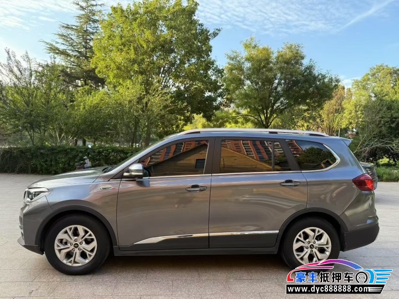 20年SWM斯威汽车G05轿车抵押车出售