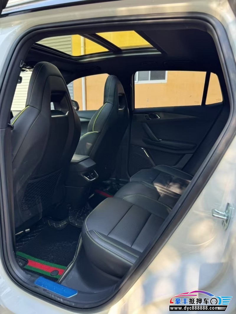 24年领克06轿车抵押车出售