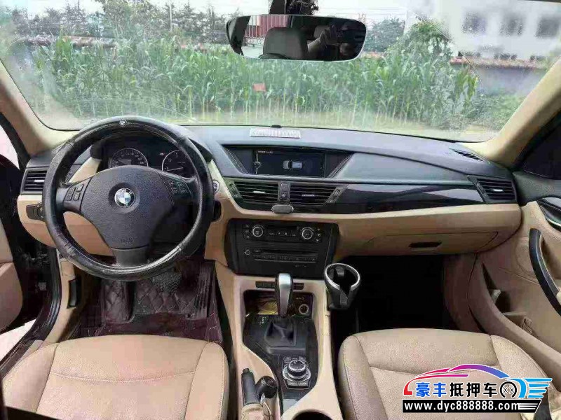 12年宝马X1轿车抵押车出售