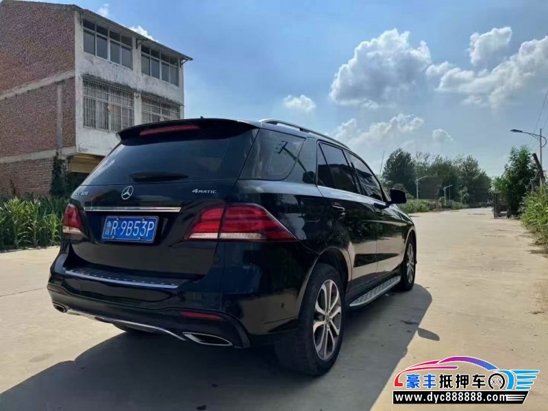 17年奔驰GLE轿车抵押车出售